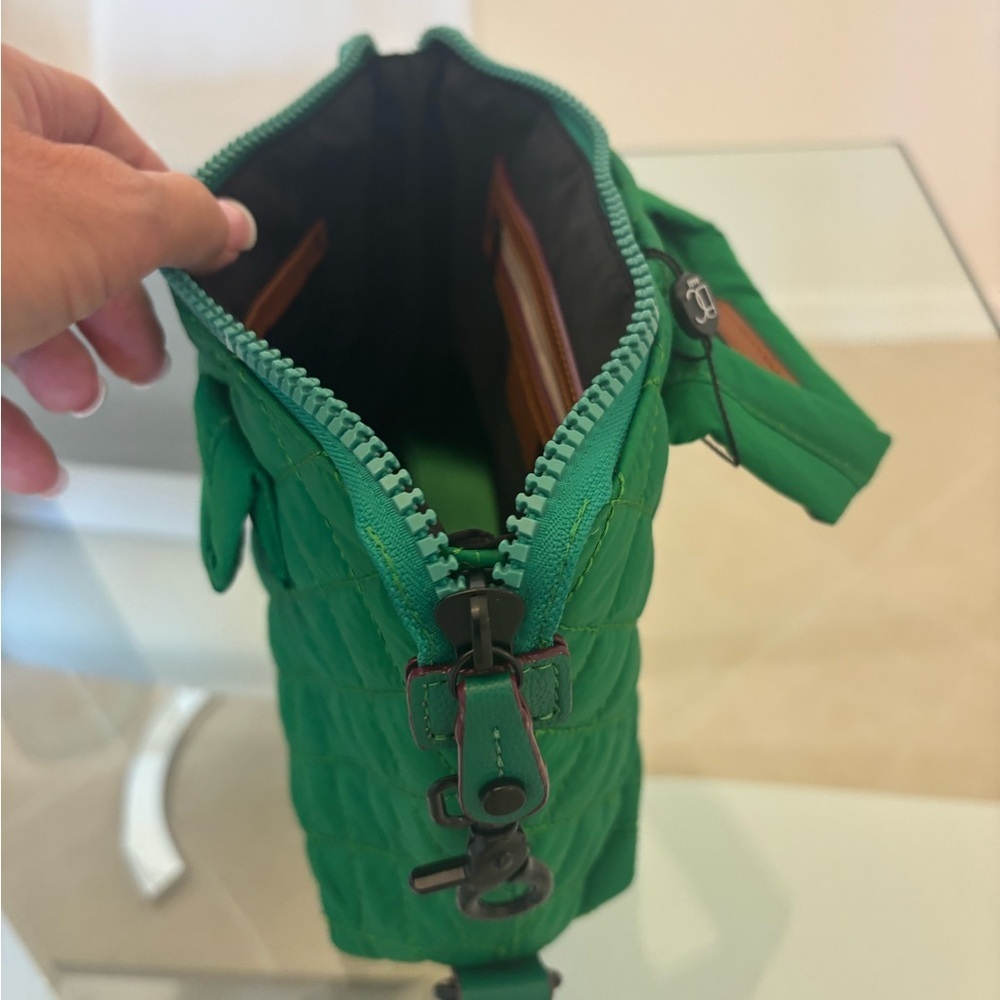 Green Quilted Women's Bag - Picture 3 of 7